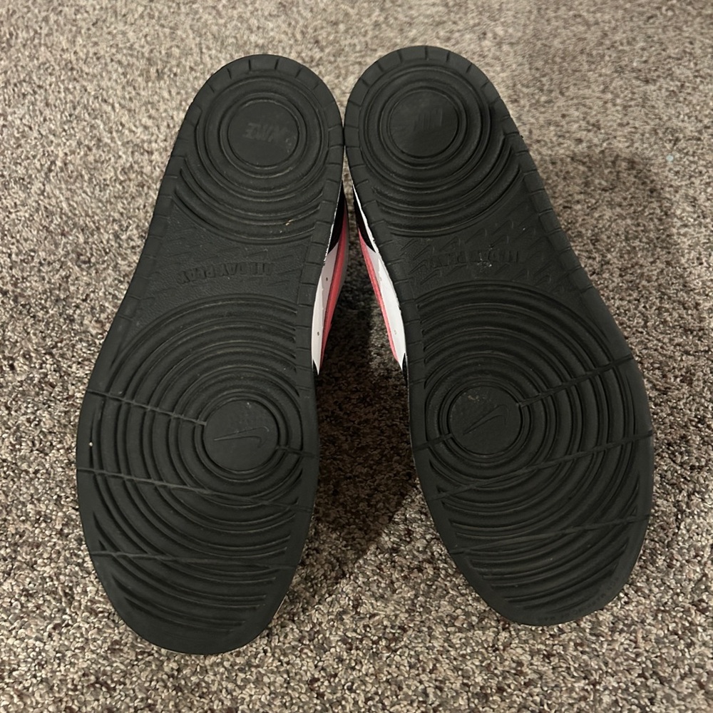 Nike Court Borough Mid 2 - Black/Pink/White - size 3Y - Perfect Condition - Picture 3 of 4